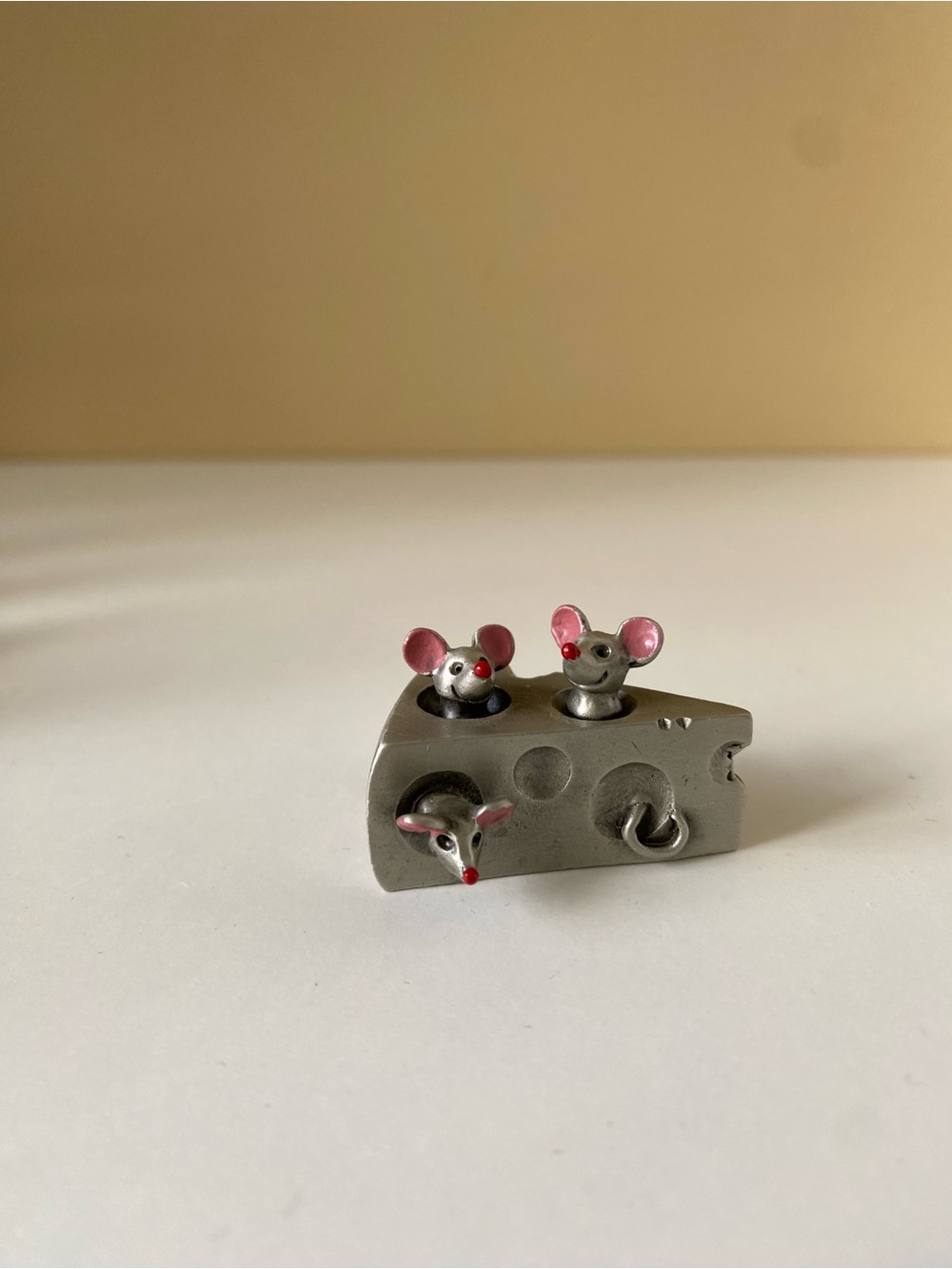 Vintage 1983 Hudson fine pewter Mouse and Cheese